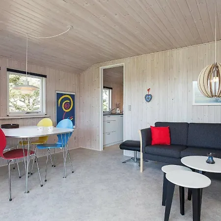 7 Person In Struer Ferienhaus Remmer Strand